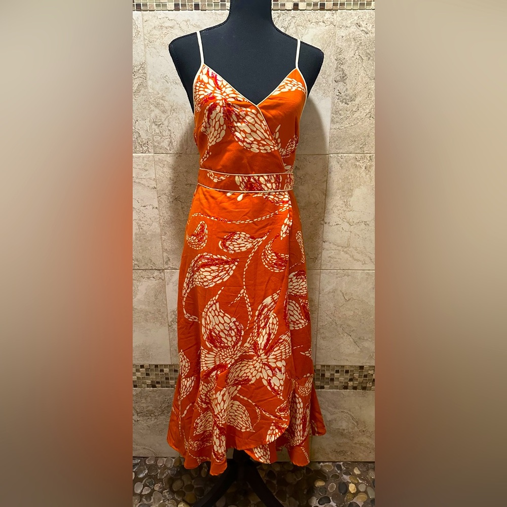 Land of the Free beautiful orange size medium dress